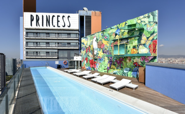 Hotel Barcelona Princess, tour accessible face à la mer